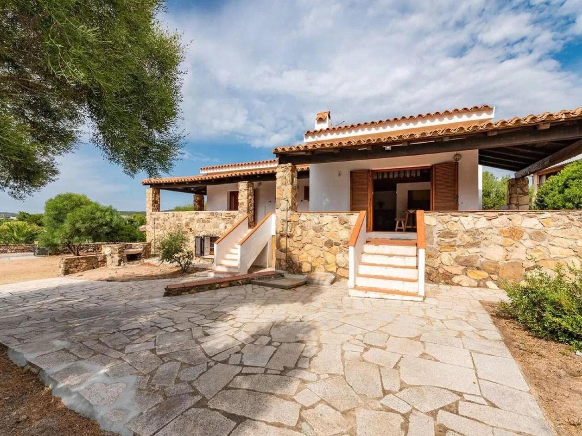 Appartamento In With Veranda And Garden Olbia